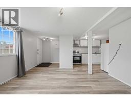 228 Berwick Drive Nw, Calgary, AB T3K1P5 Photo 29