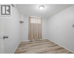 228 Berwick Drive Nw, Calgary, AB T3K1P5 Photo 39