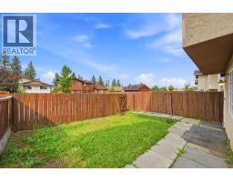 228 Berwick Drive Nw, Calgary, AB T3K1P5 Photo 43