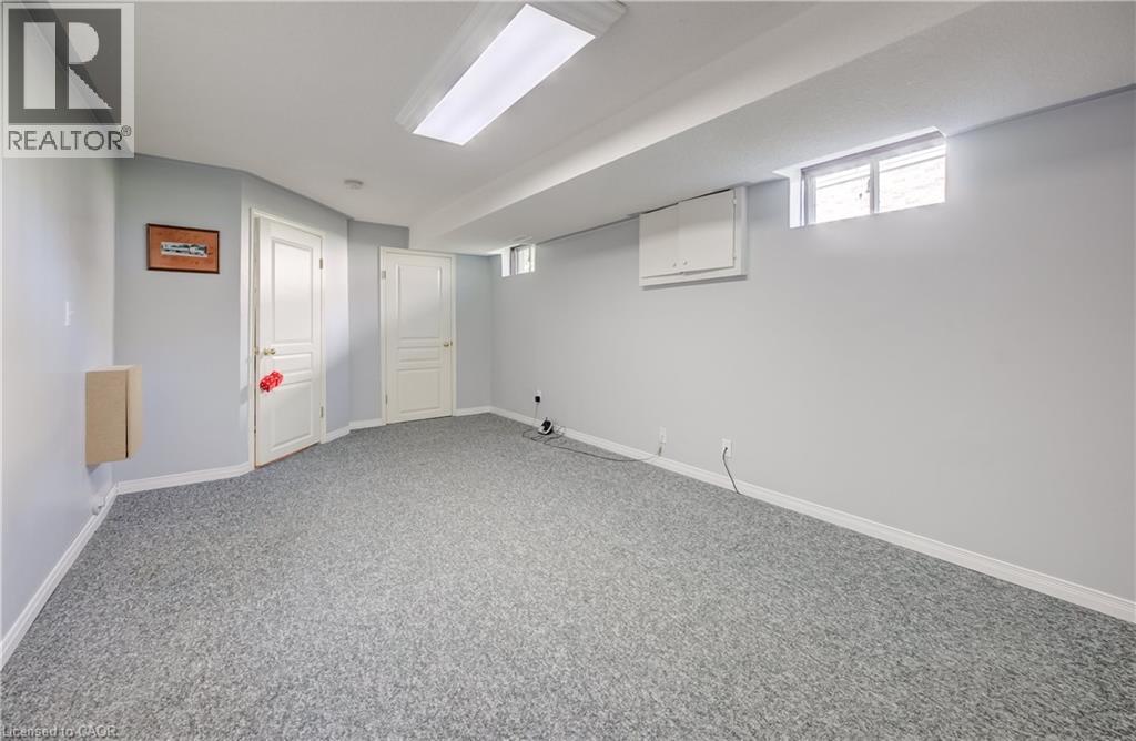 111B MILLER Crescent - 22