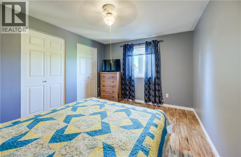 111B MILLER Crescent - 15