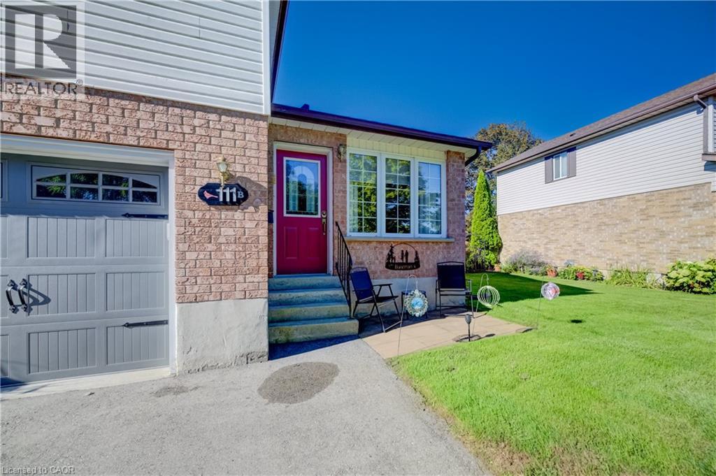111B MILLER Crescent - 2