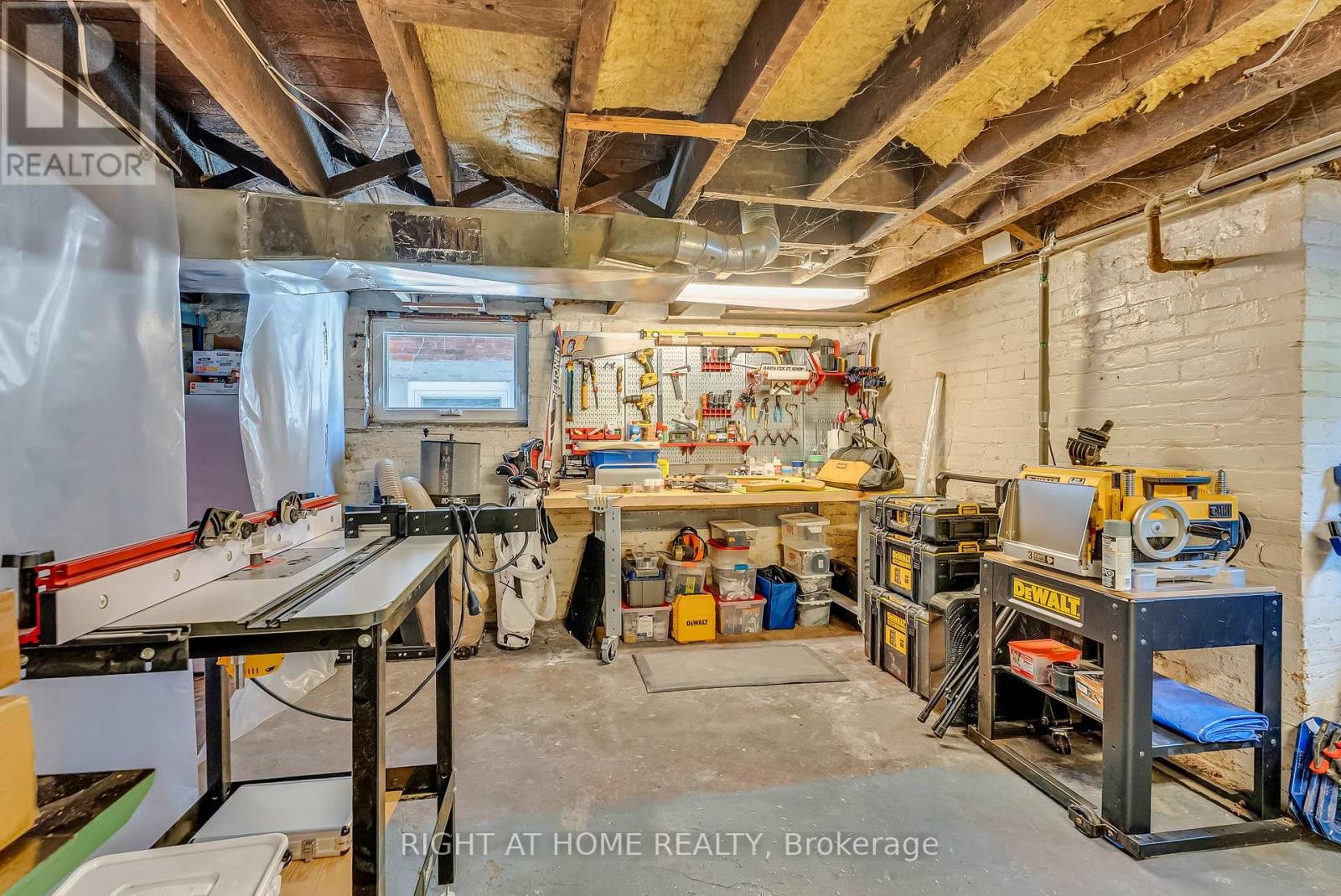 118 LANSDOWNE AVENUE - Image 44