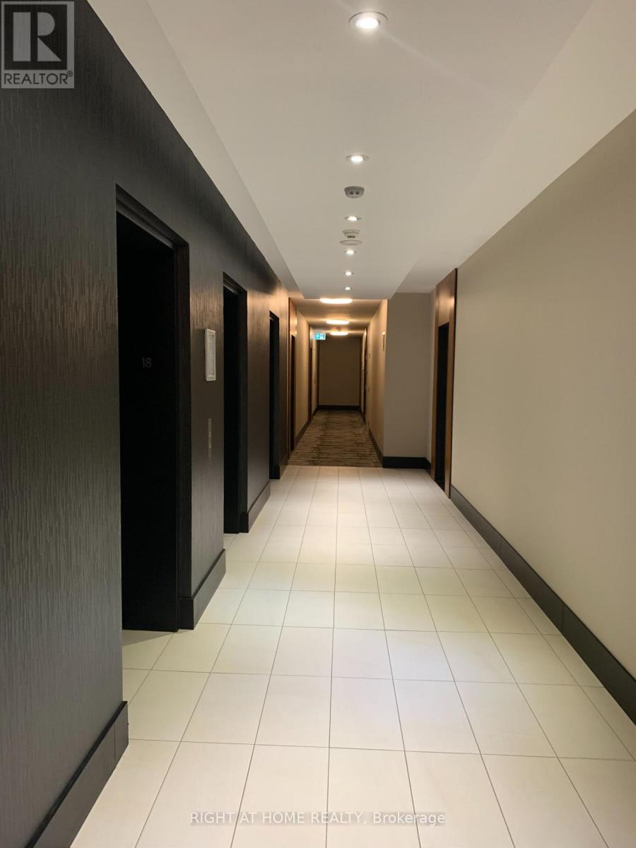 Photo of 1801 - 1 MARKET STREET