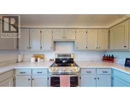 8 Iona Road, Wolfville, NS B4P2H1 Photo 17