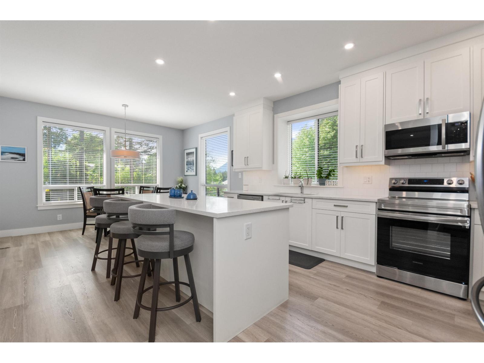 13 21196 KETTLE VALLEY ROAD, Kawkawa Lake, Hope