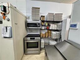 1 425 Selkirk Avenue, Winnipeg, MB R2W2M4 Photo 9