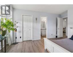 123 Stonemere Place, Chestermere, AB T1X1N1 Photo 13