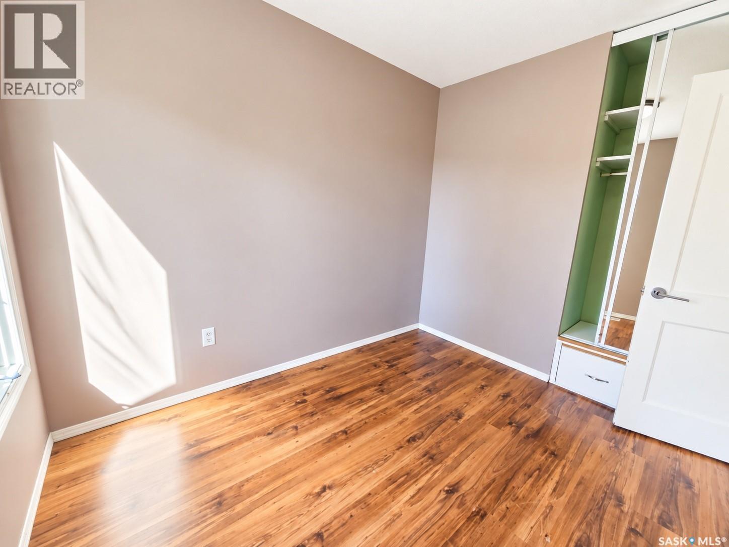 1536 1st AVENUE - 10