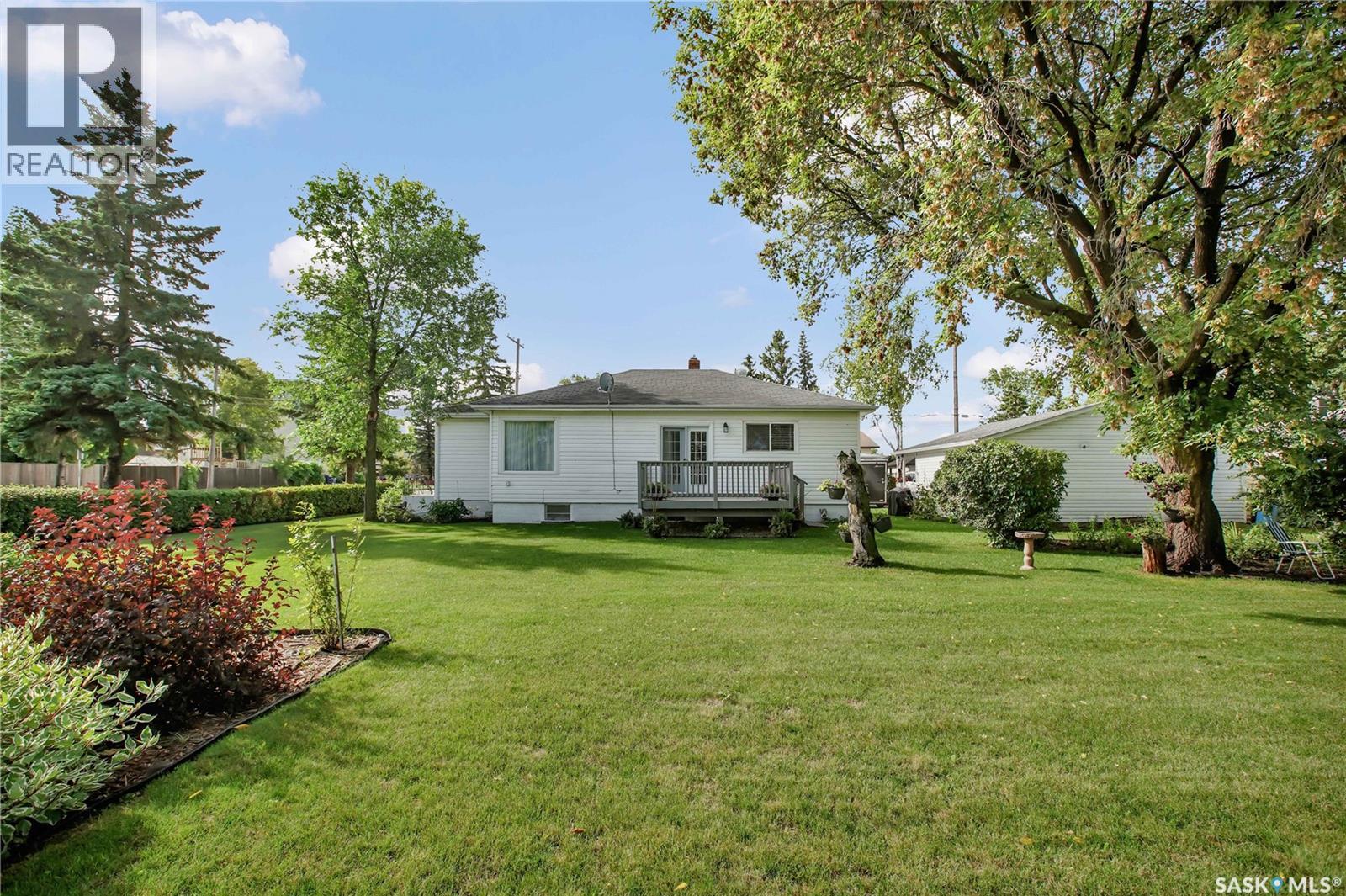 2001 2nd STREET, Rosthern — photo 4