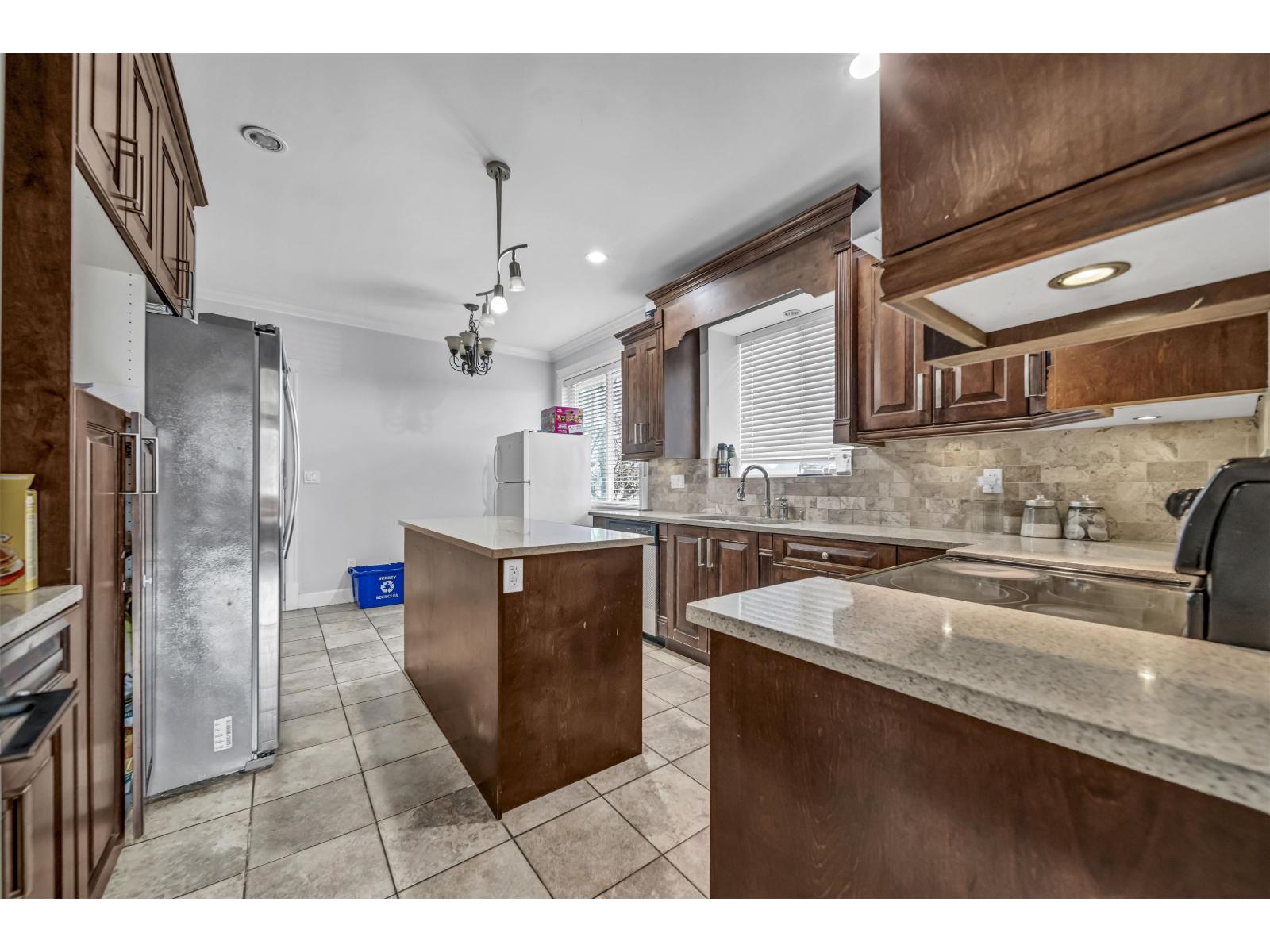 7 Bed, 5 Bath House for Sale in Surrey – 12101 84 AVENUE, Surrey – MLS# R3161603 - Image 13
