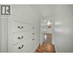 4pc Bathroom - 2404 Howard Avenue, Windsor, ON N8T2M1 Photo 11