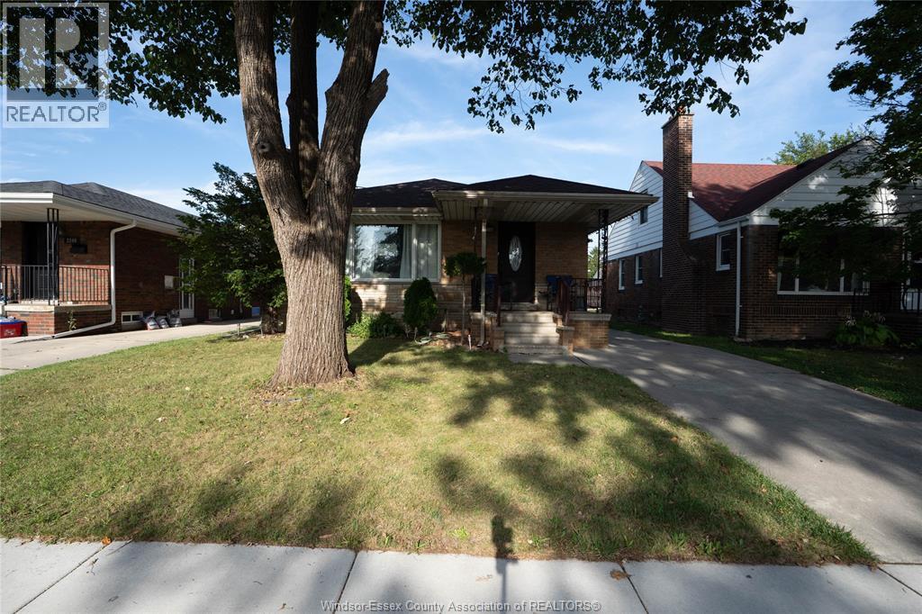 Property for sale at 2250 Woodlawn AVENUE