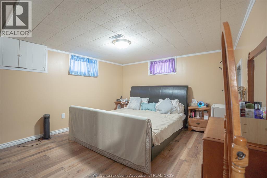 2250 Woodlawn AVENUE - Image 19