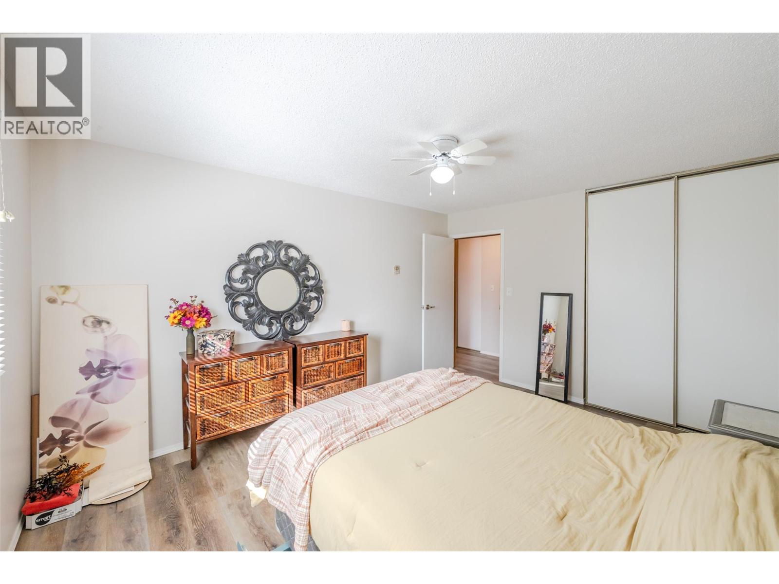#303 110 Skaha Place - 17
