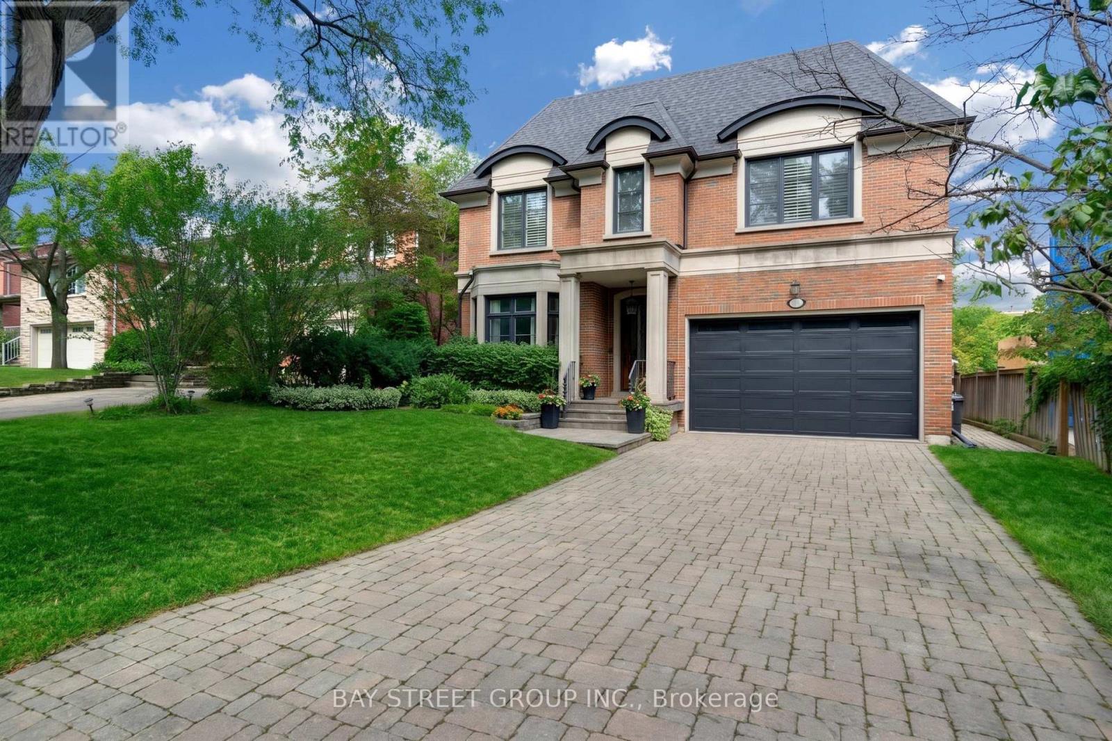 Listing photo of 28 CARNWATH CRESCENT