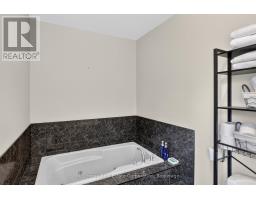 1817 Parkwood Circle, Peterborough, ON K9J8C3 Photo 22