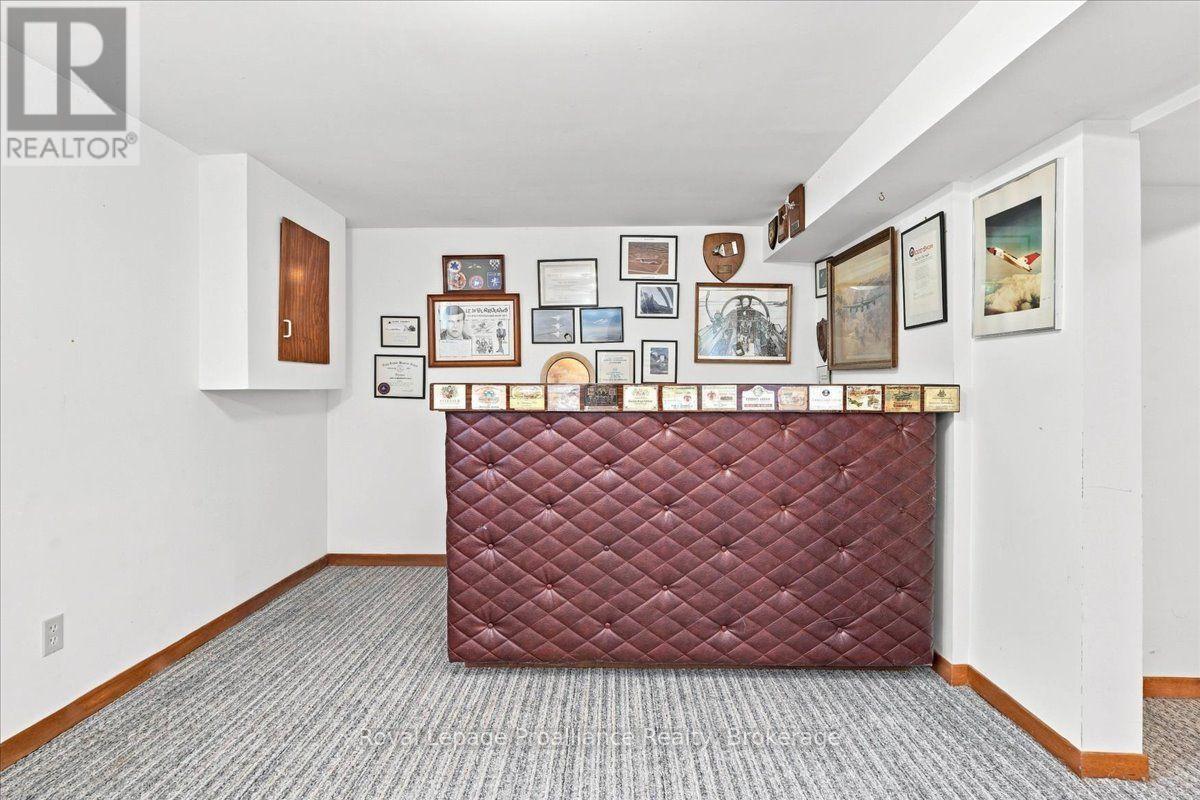 125 TRACEY PARK DRIVE - 27