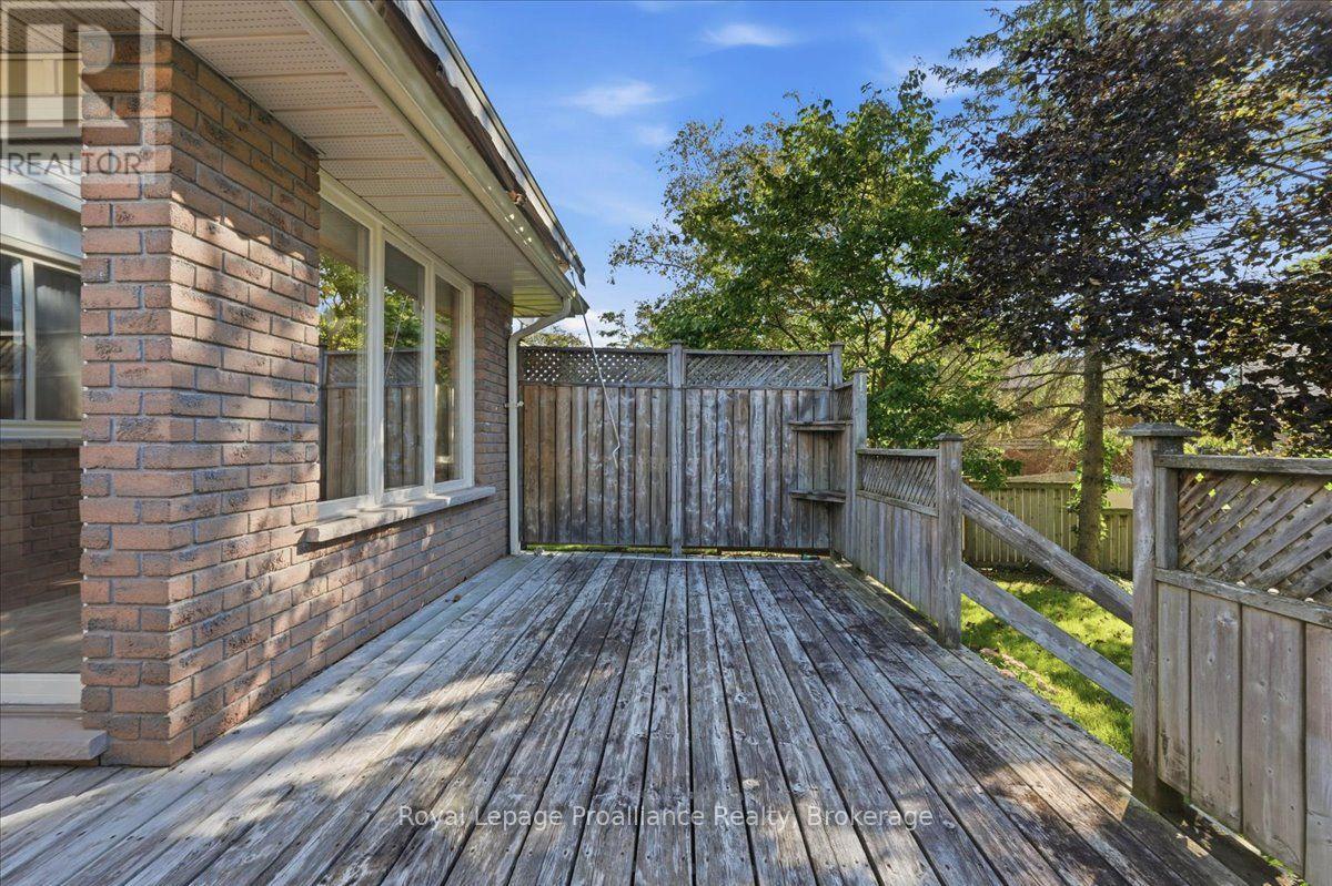 125 TRACEY PARK DRIVE - 32