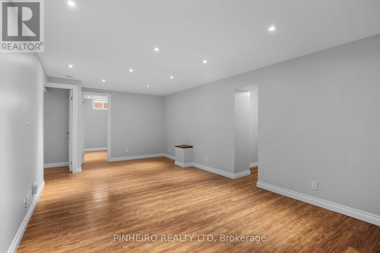 1811 WHITEHALL DRIVE - 25