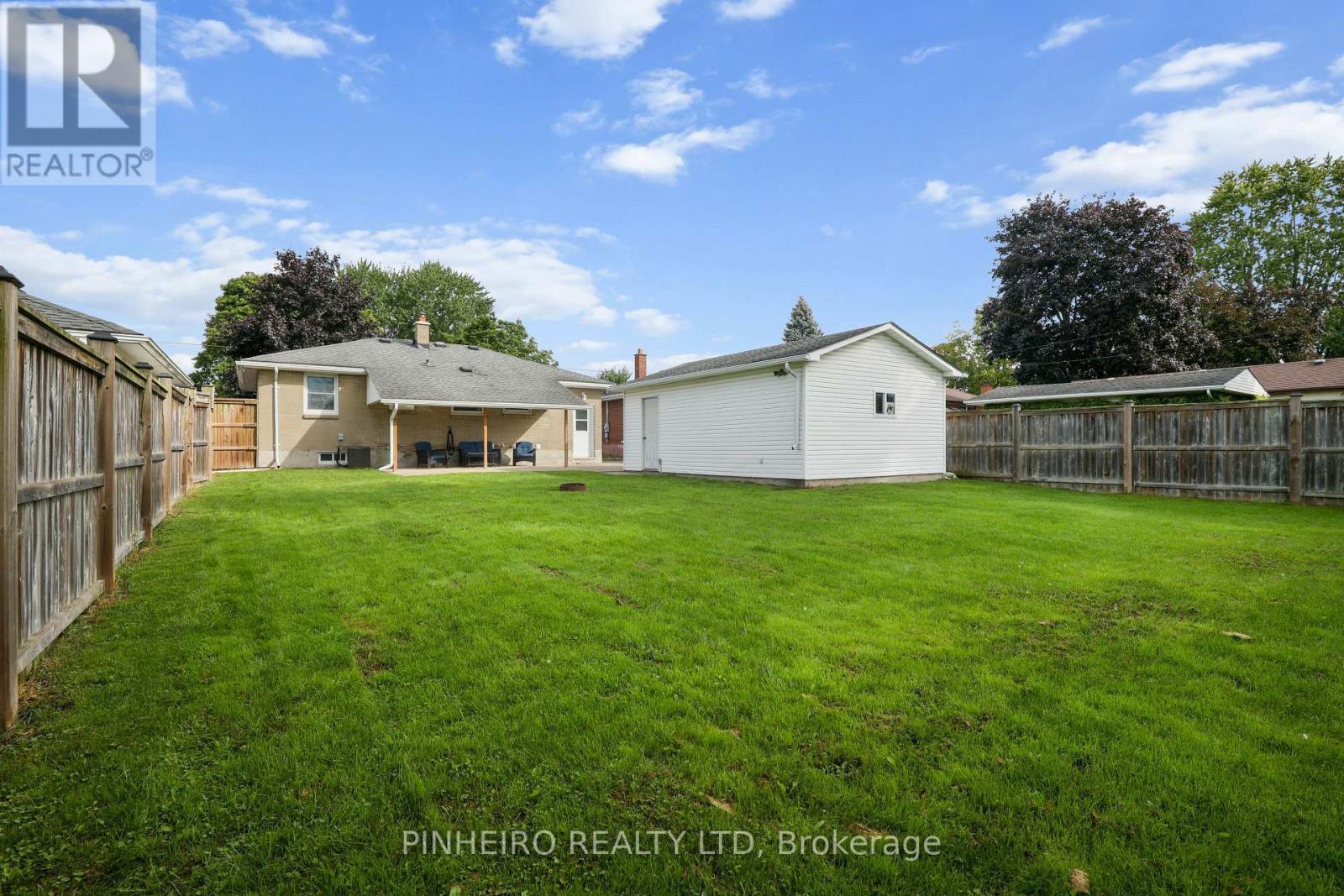 1811 WHITEHALL DRIVE - Image 38