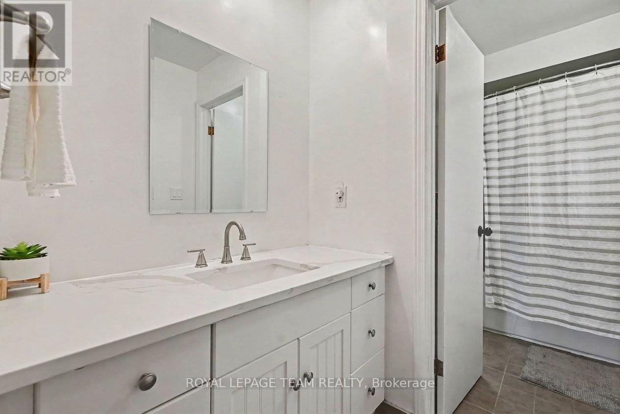 5 Bed, 3 Bath House for Sale in Russell – 204 GRACE AVENUE, Russell – MLS# X13760230 - Image 18