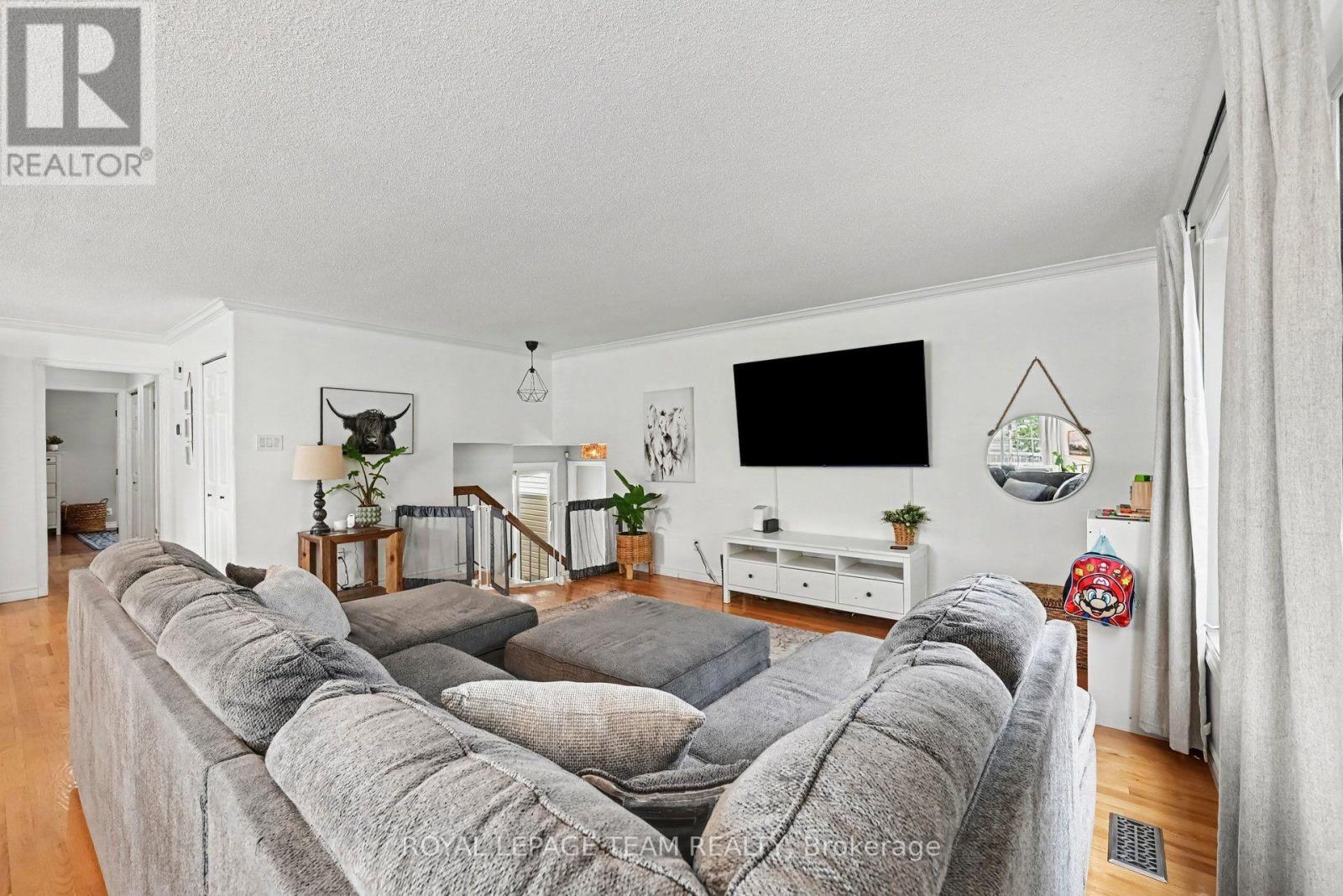 204 GRACE AVENUE, Russell — photo 7