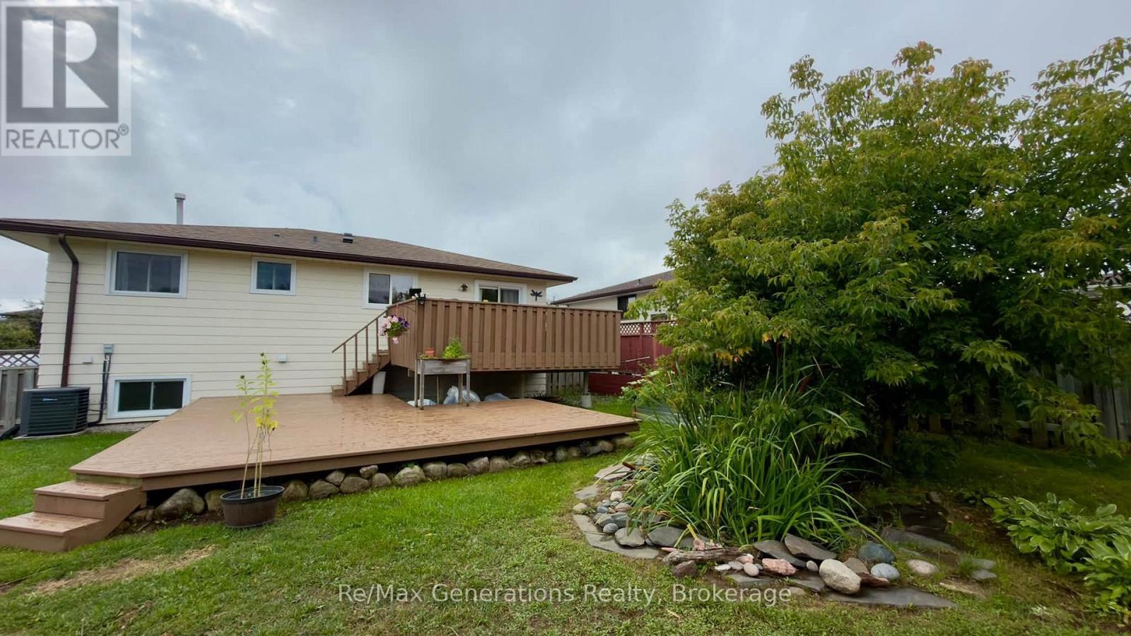 151 IRIS CRESCENT - Image 33