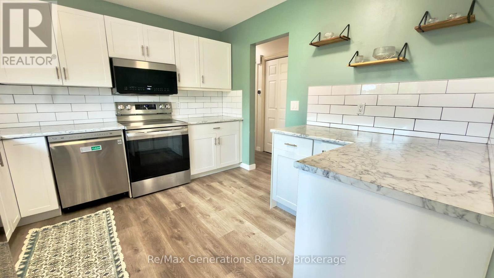 151 IRIS CRESCENT - Image 7