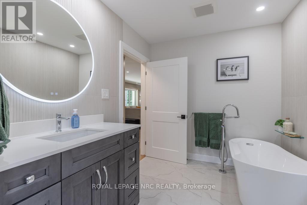 3 GLENAYR PLACE - Image 23
