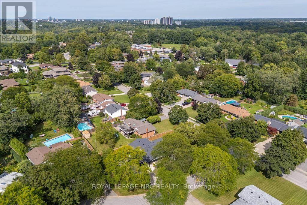 3 GLENAYR PLACE - 43