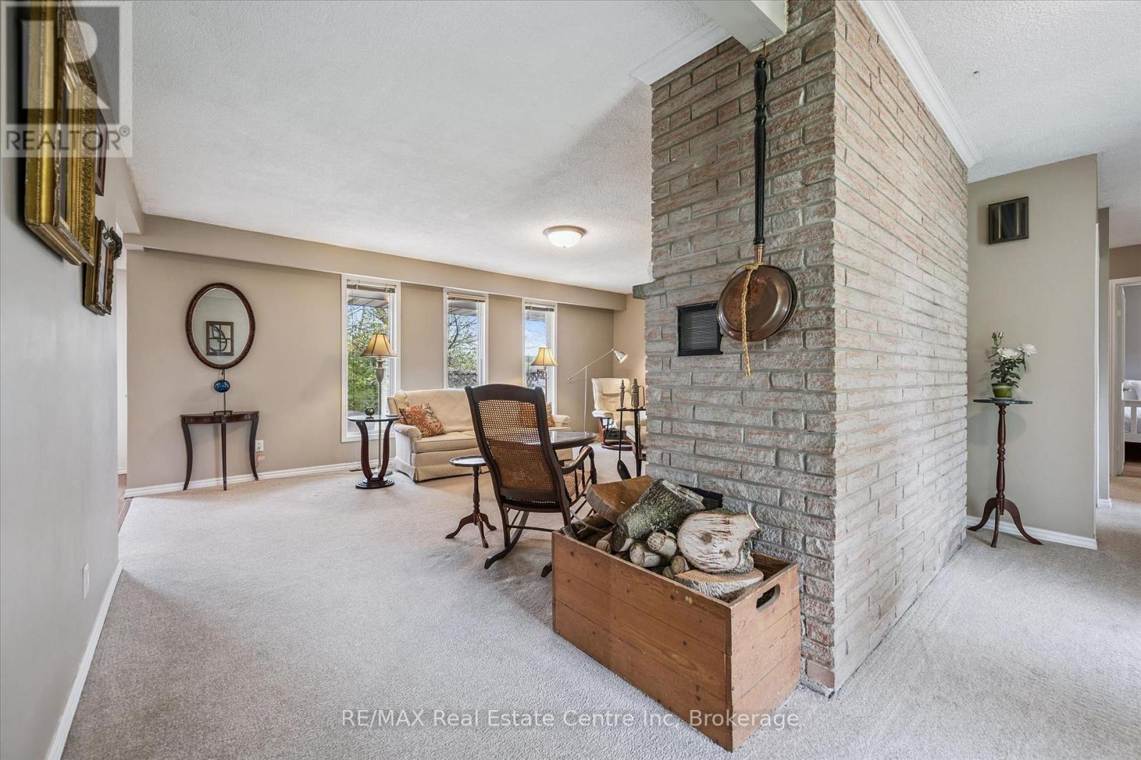 8420 ERAMOSA-GARAFRAXA TOWNLINE, Centre Wellington — photo 5