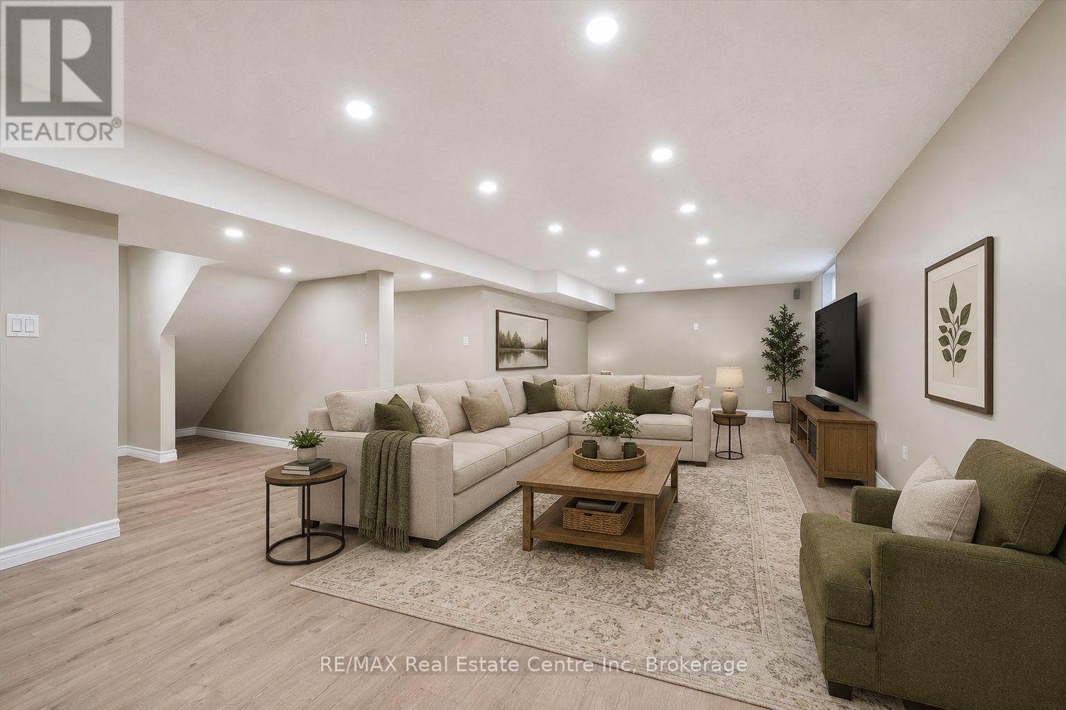 556 BLACK STREET - 33