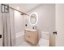 1007 - 109 Erskine Avenue, Toronto, ON M4P1Y5 Photo 11
