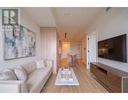 1007 - 109 Erskine Avenue, Toronto, ON M4P1Y5 Photo 8