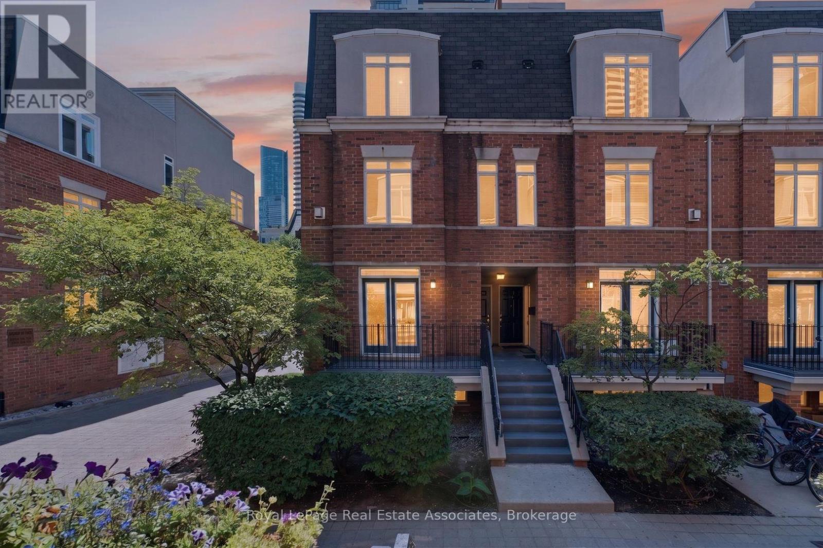 Photo of 415 Jarvis Street