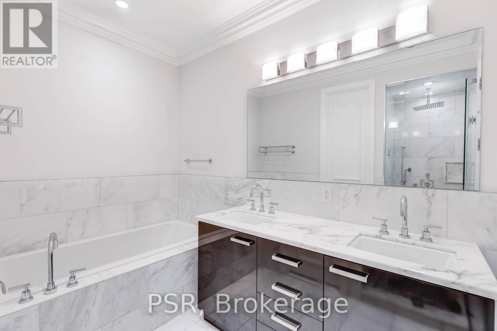#4406 311 BAY STREET - 7