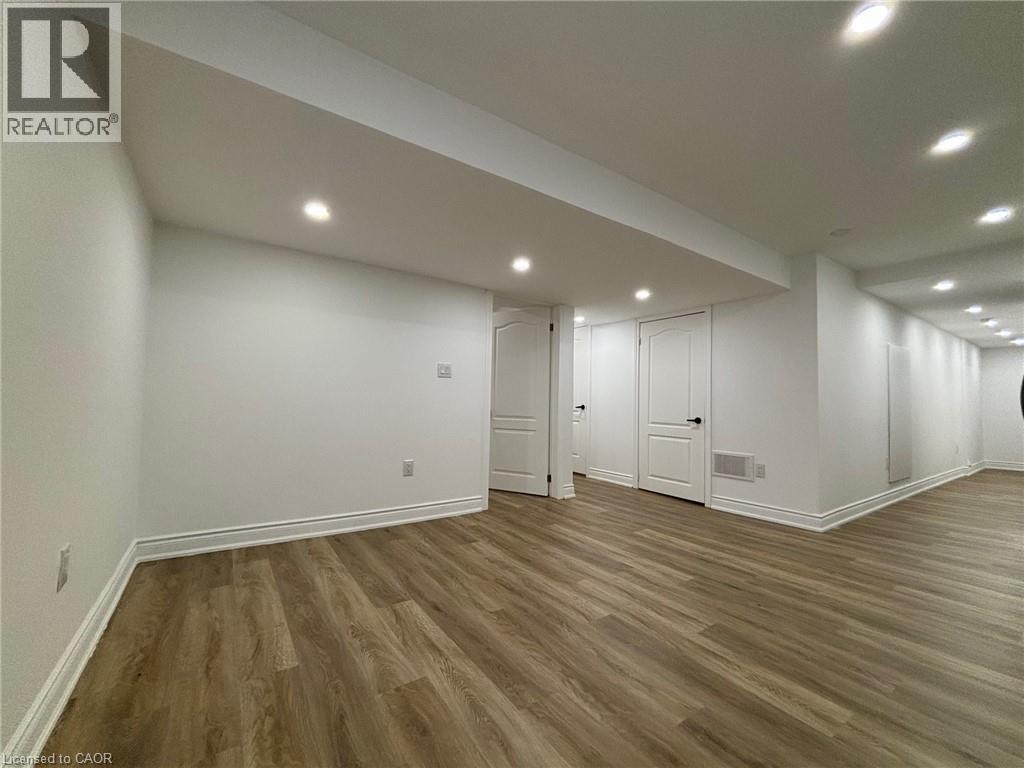 340 WATERVALE Crescent Unit# 2, Kitchener — photo 7