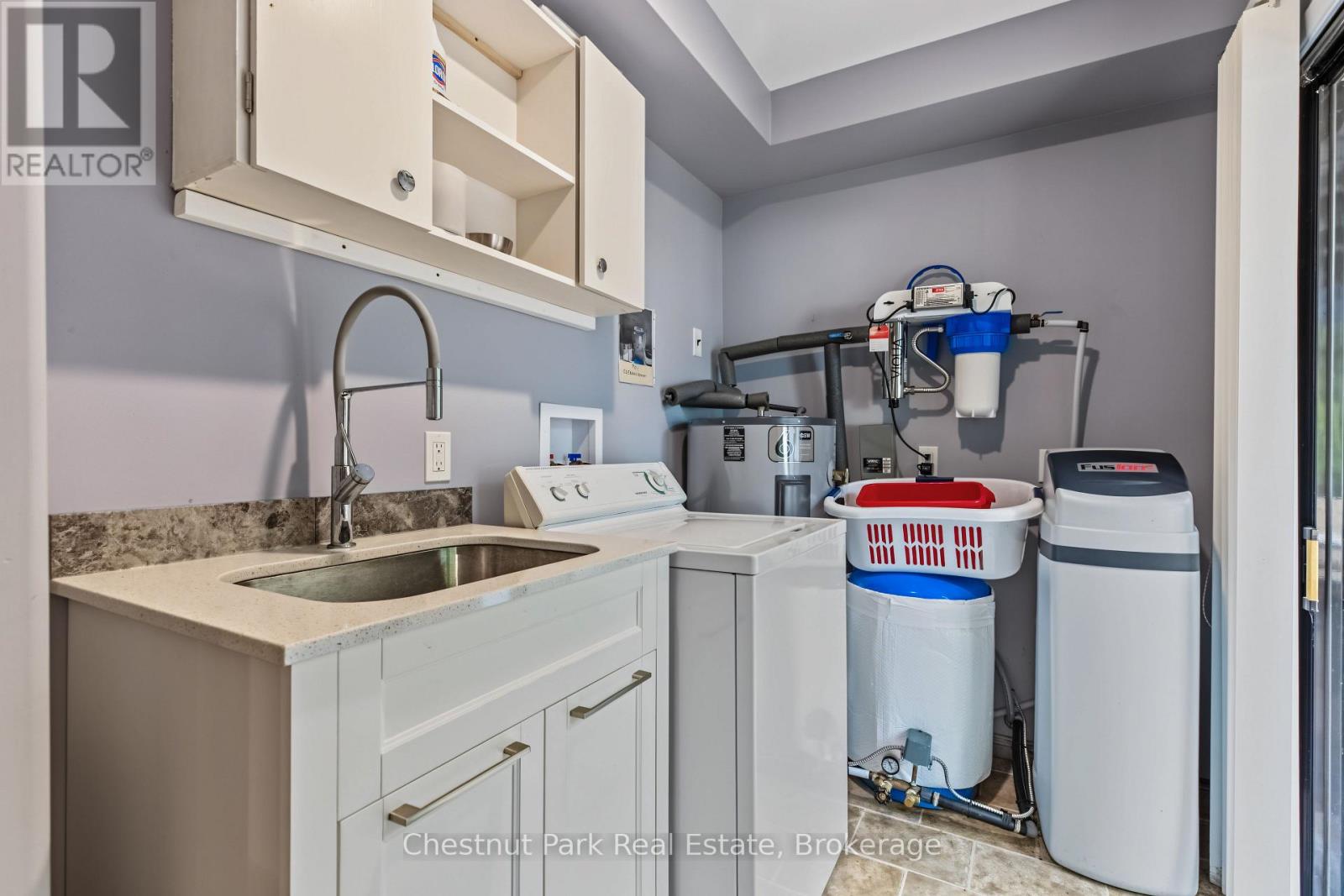 271 ISTHMUS BAY ROAD - 40