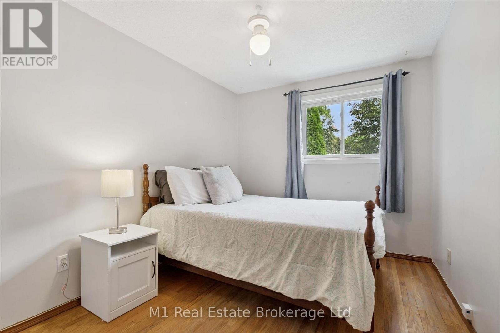 216 PARKSIDE DRIVE E - 20
