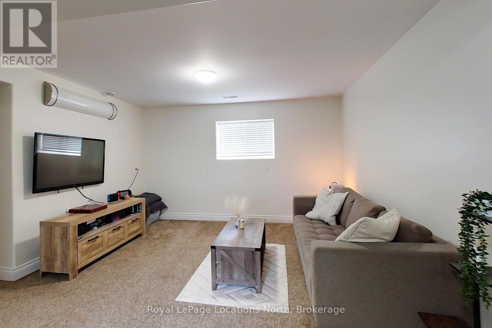 165 MARGARET STREET - 27