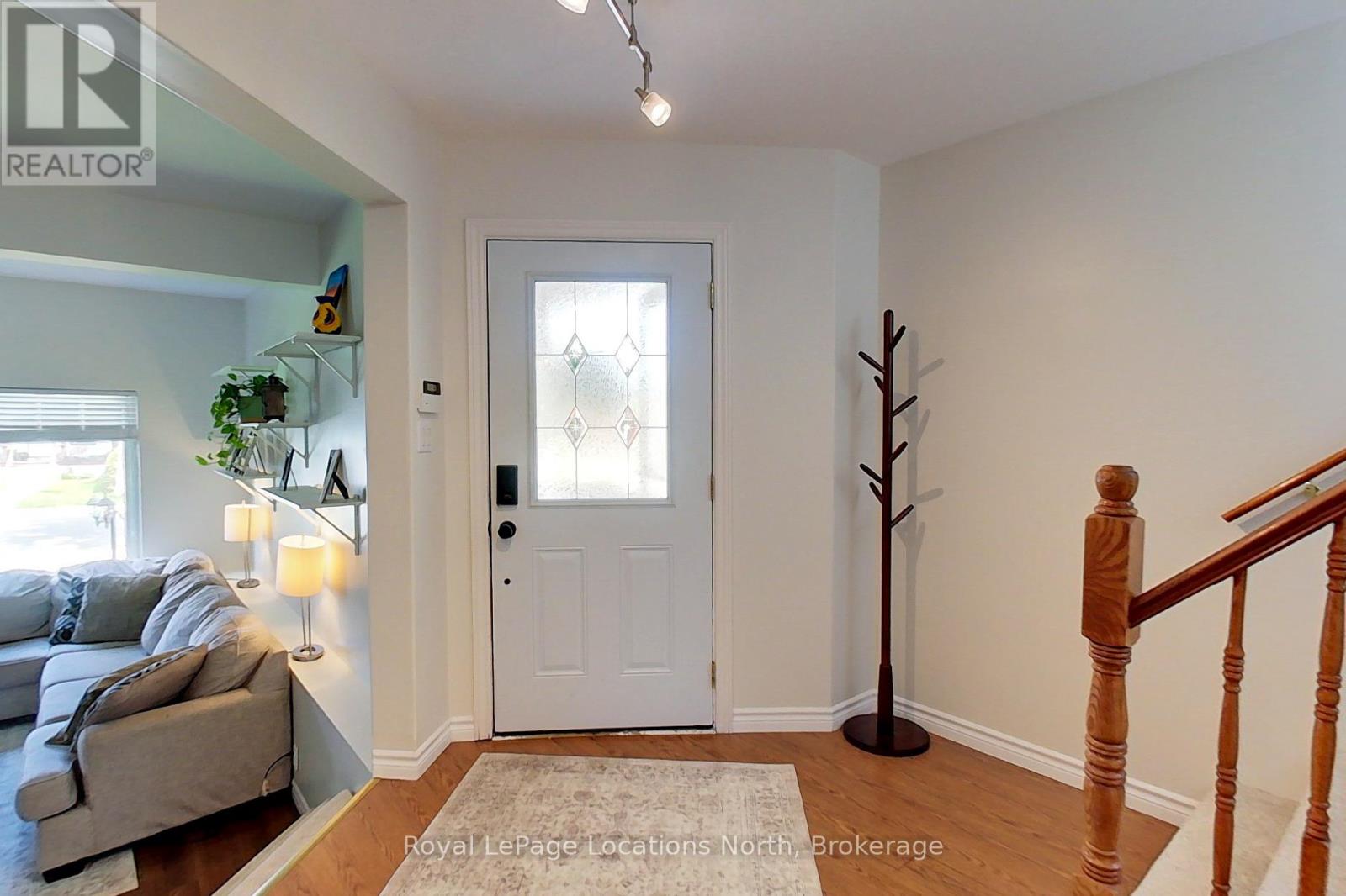 165 MARGARET STREET - 3