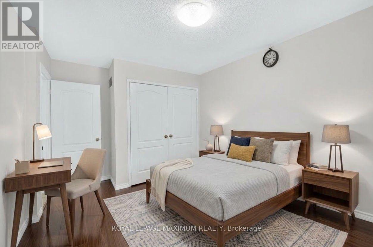 35 MARSHVIEW AVENUE - Image 30