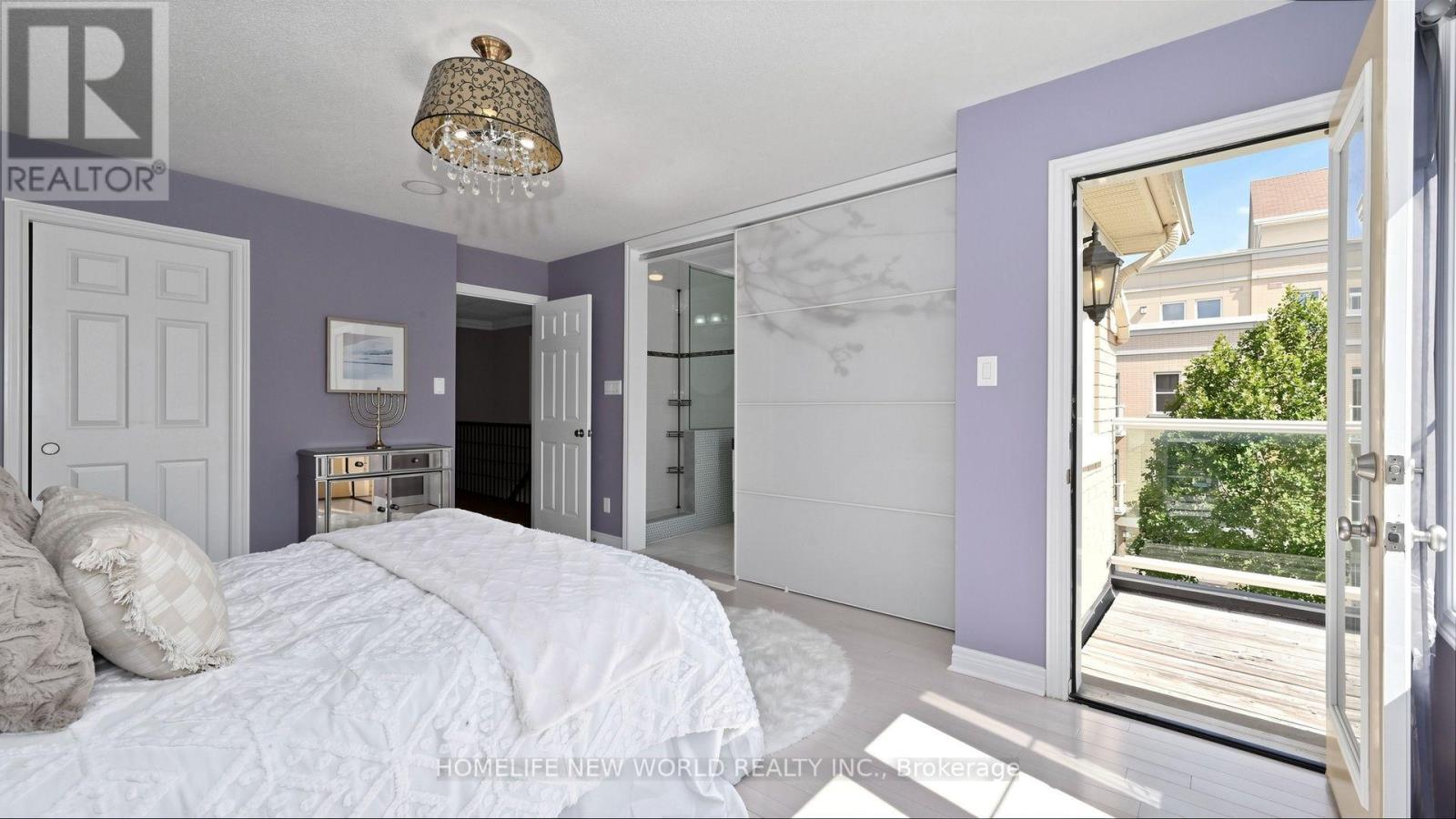 16 VICTOR HERBERT WAY - 27