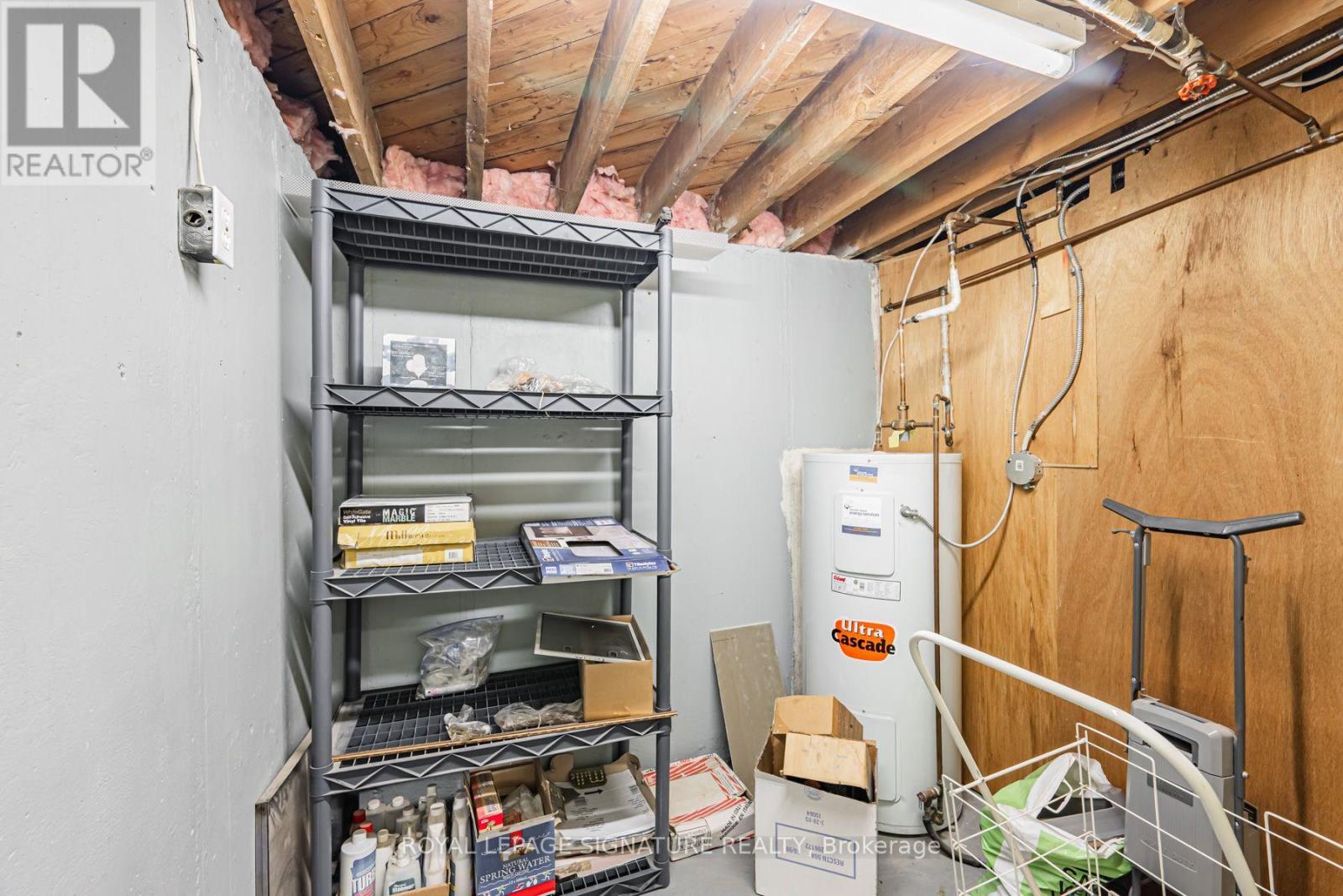 15 KEMP SQUARE - Image 31