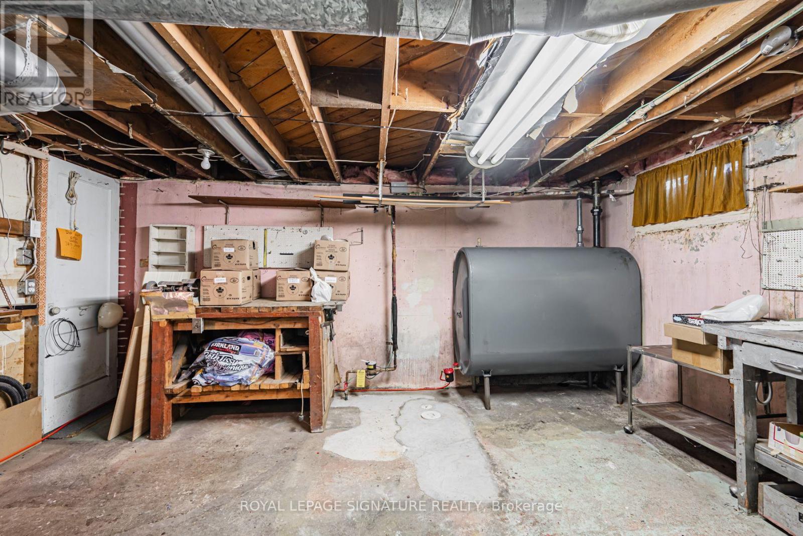 15 KEMP SQUARE - 27