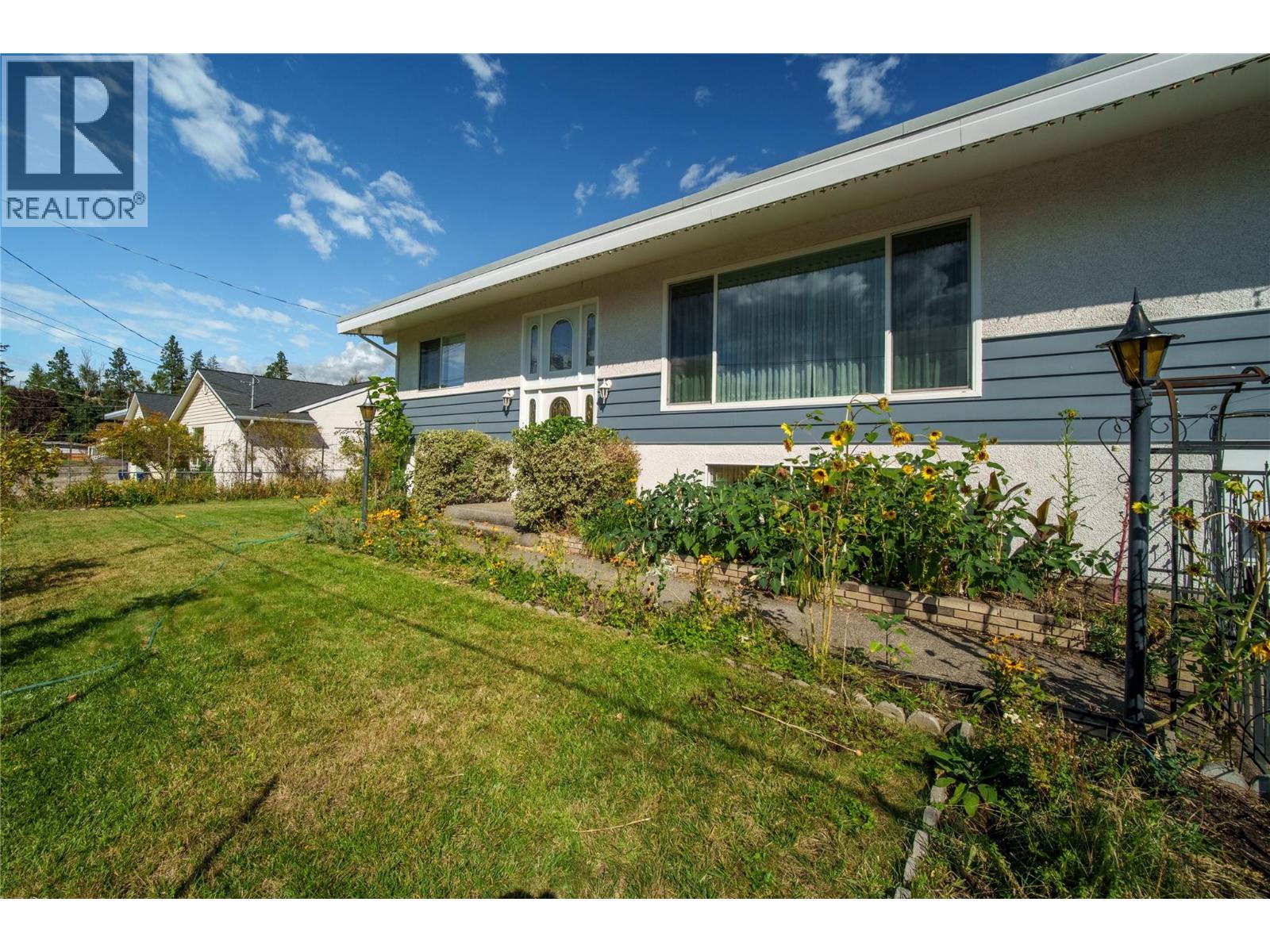 980 Orillia Street - Image 33