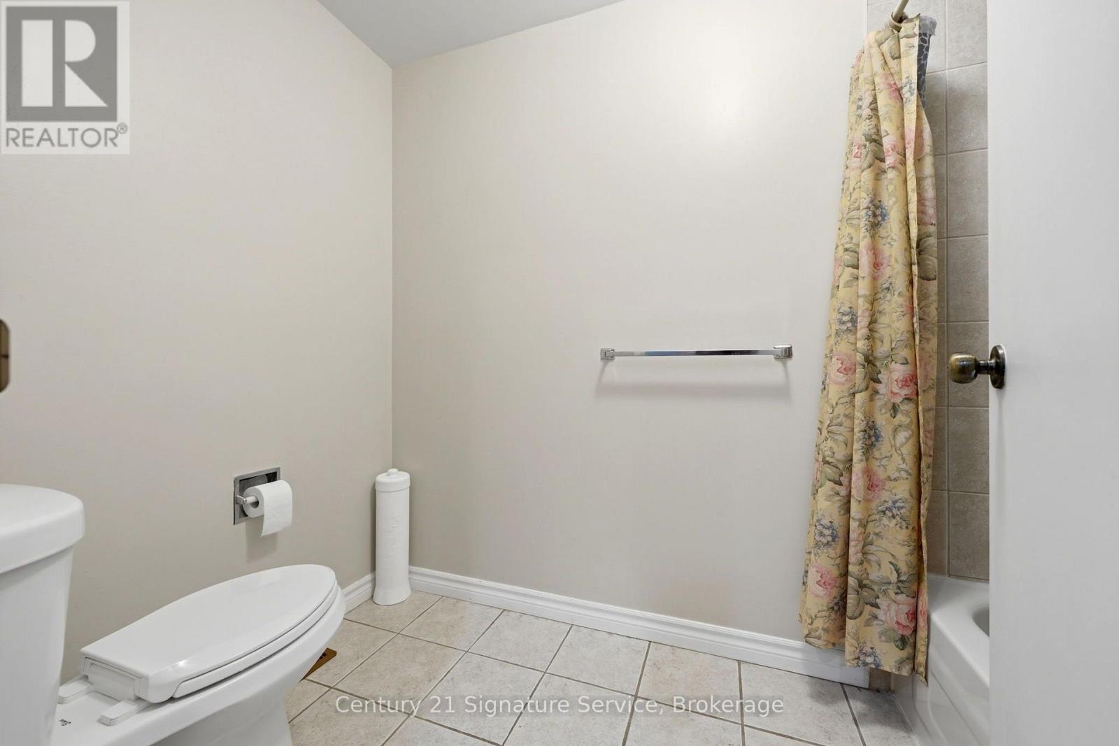 4265 TEA GARDEN CIRCLE - Image 31