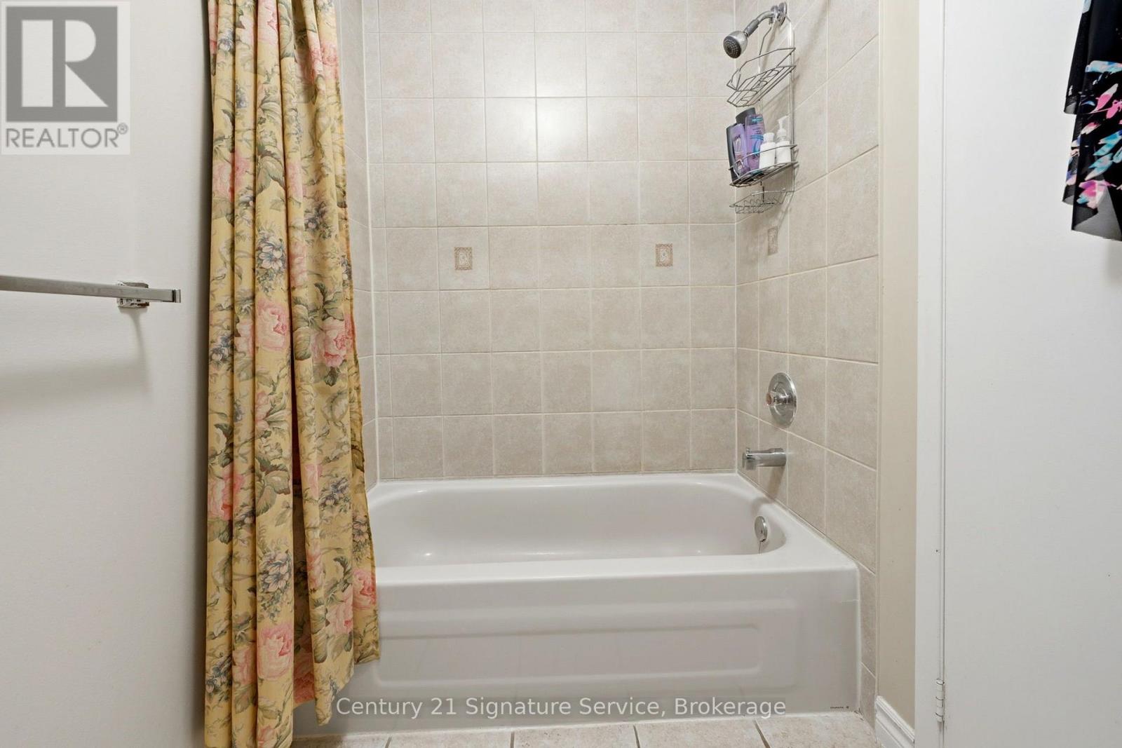 4265 TEA GARDEN CIRCLE - Image 32