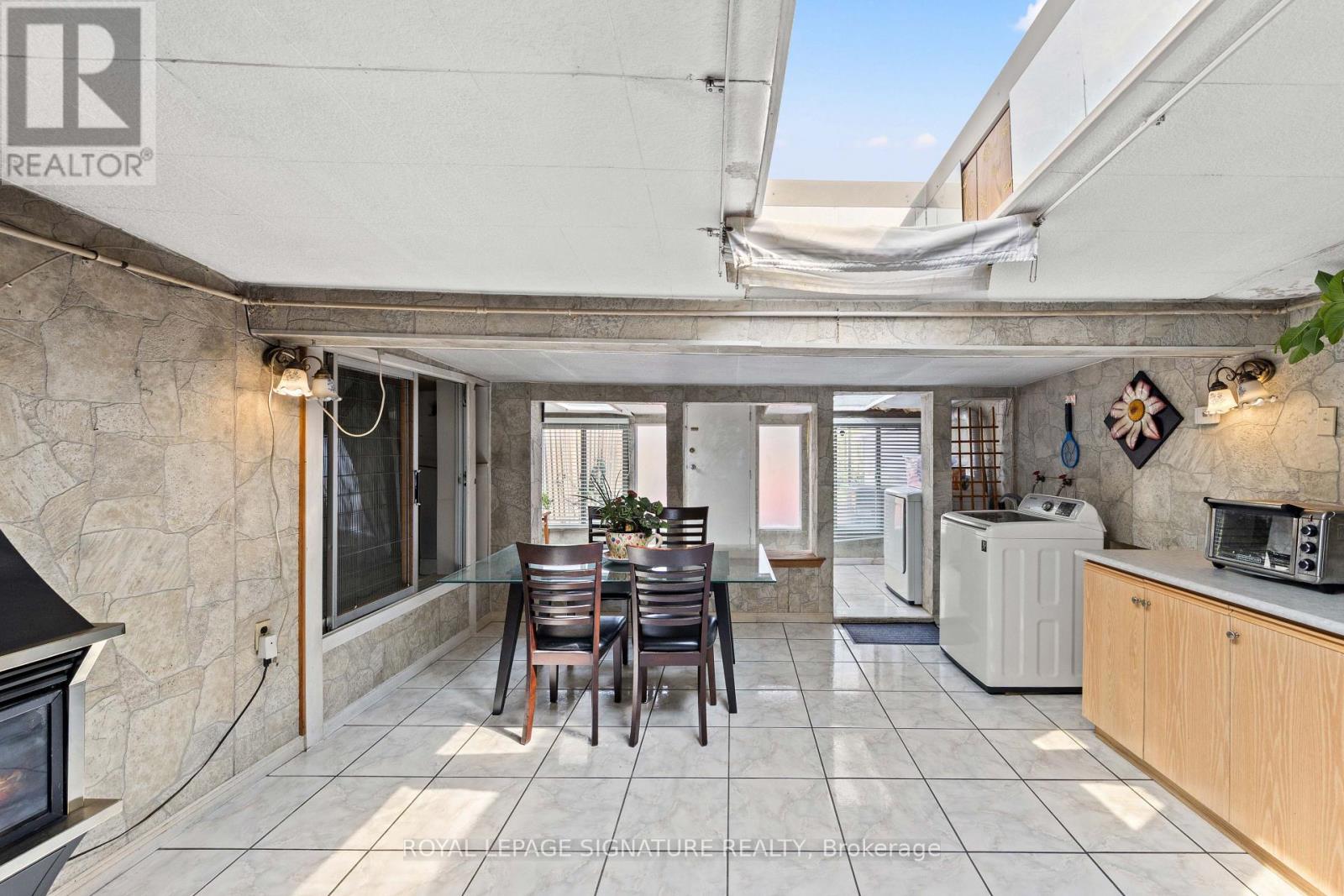 112 KINGSWOOD DRIVE - 12